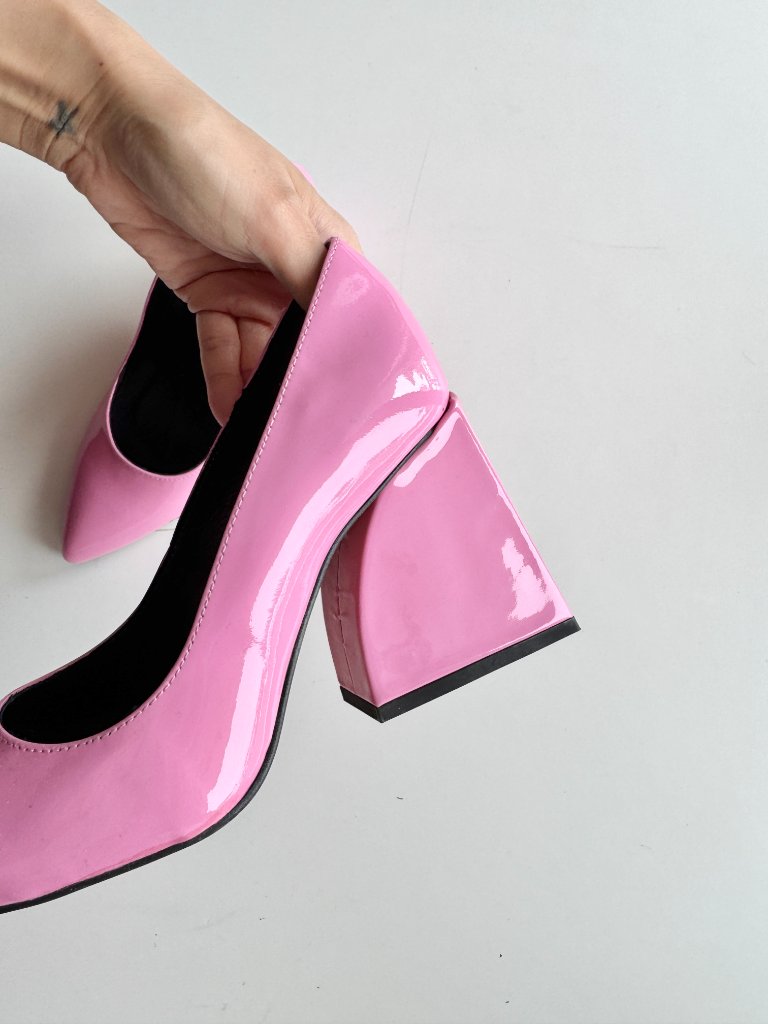L'intervalle Pink Patent Leather Pointed Toe Chunky Heel Pumps, Size 36 — image 8 of 8